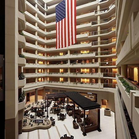 Embassy Suites By Hilton Crystal City National Airport Arlington Zewnętrze zdjęcie
