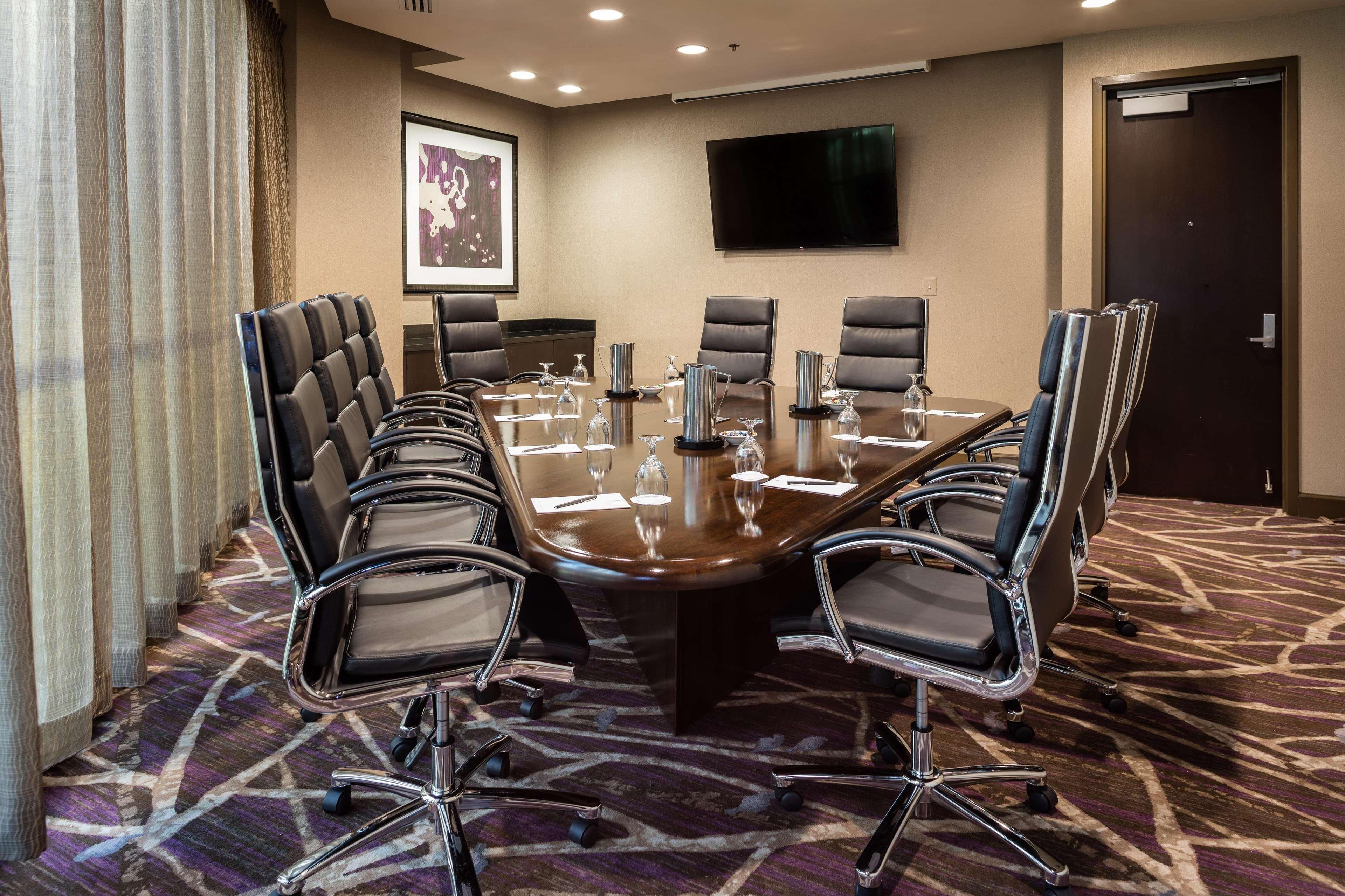 Embassy Suites By Hilton Crystal City National Airport Arlington Zewnętrze zdjęcie