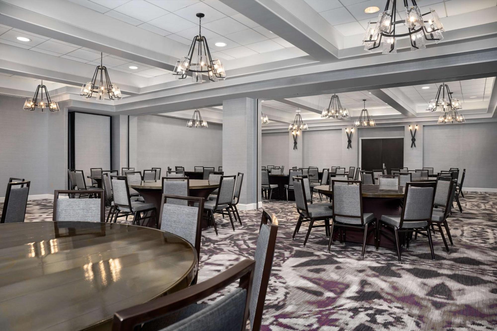 Embassy Suites By Hilton Crystal City National Airport Arlington Zewnętrze zdjęcie