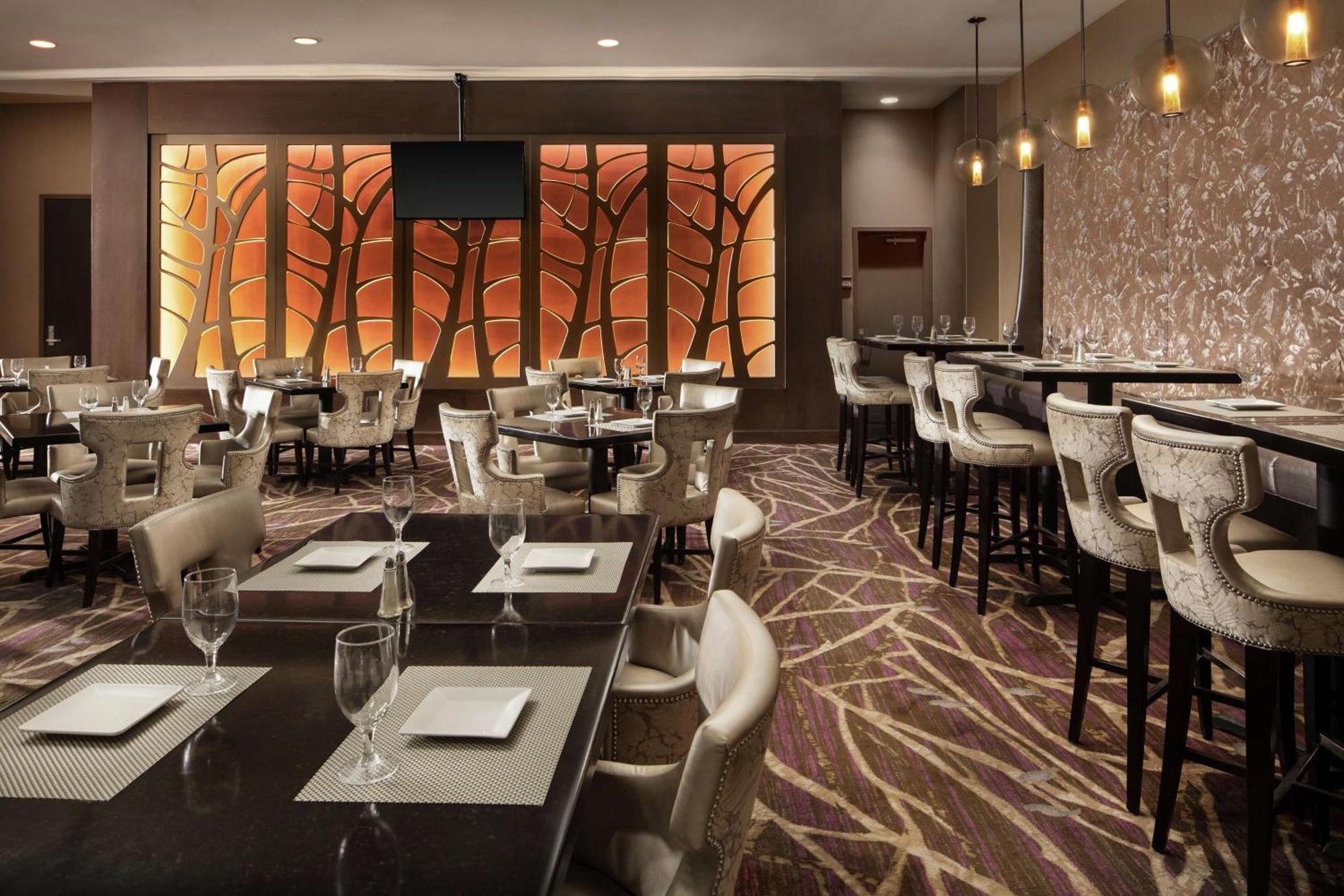 Embassy Suites By Hilton Crystal City National Airport Arlington Zewnętrze zdjęcie