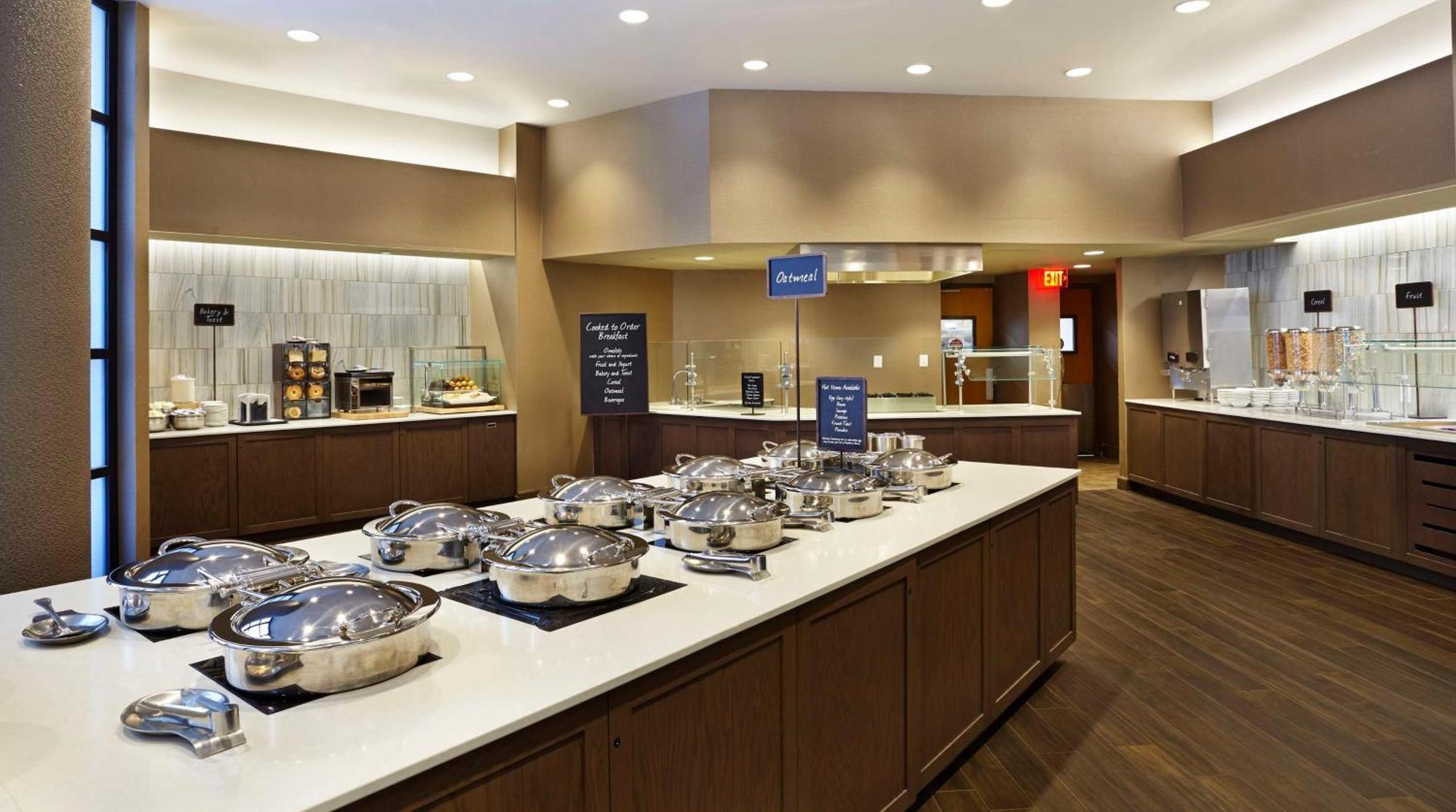Embassy Suites By Hilton Crystal City National Airport Arlington Zewnętrze zdjęcie